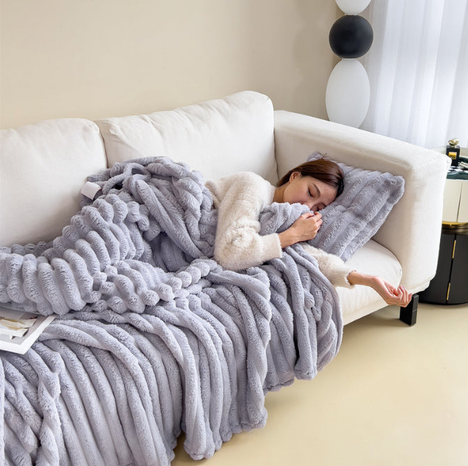 Bubble Plush Throw Blanket – Soft, Cosy Comfort