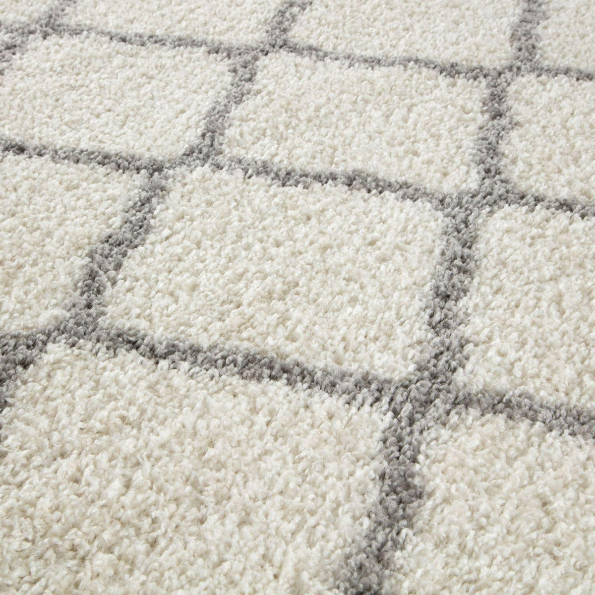 Moroccan Ivory Shaggy Rug